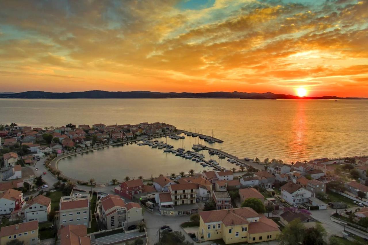 Apartments With A Parking Space Bibinje, Zadar - 18843 外观 照片